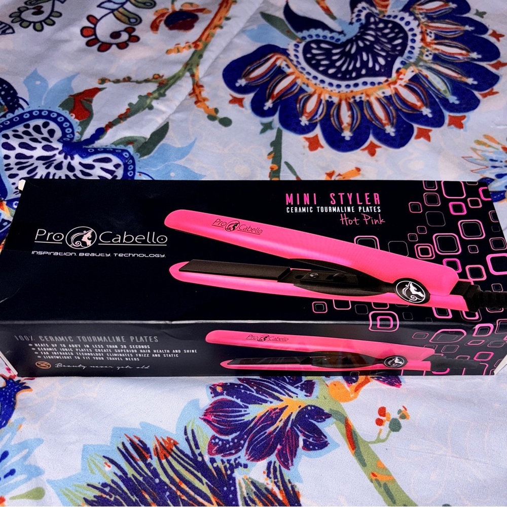 New Pro Cabello Hot Pink Mini Hair Styler